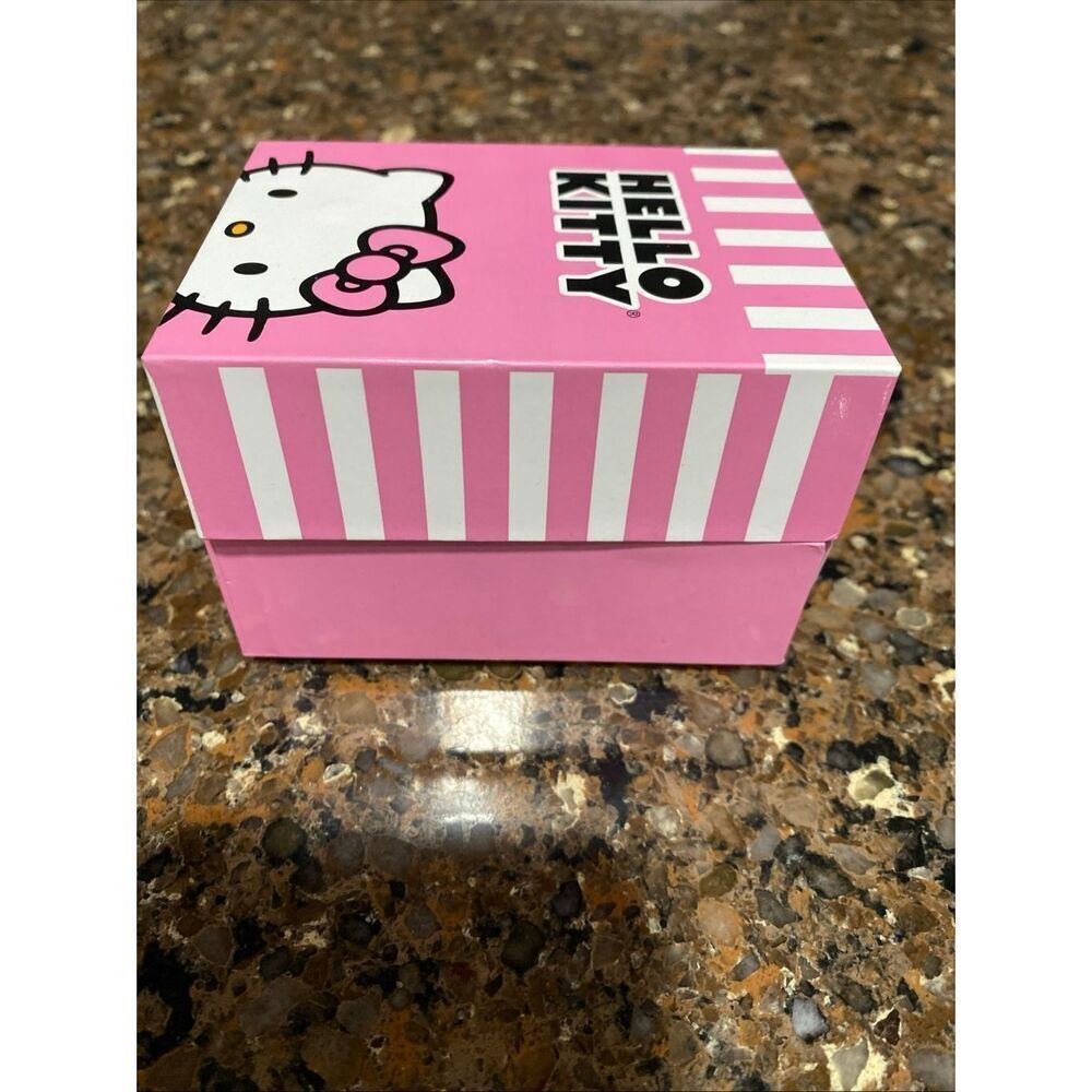 Hello Kitty Watch Silver Face, Pink Strap, Red Bow New In Box/ NWT - Picture 5 of 7